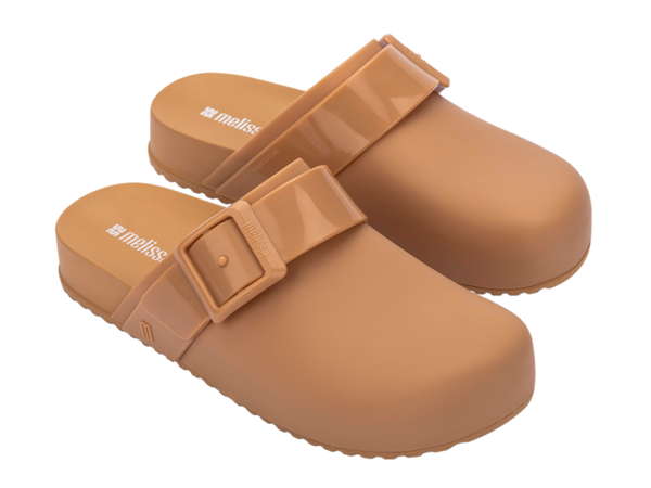 MELISSA COZY CLOG AD