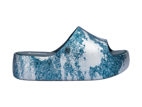 MELISSA FREE PLATFORM SLIDE DENIM AD
