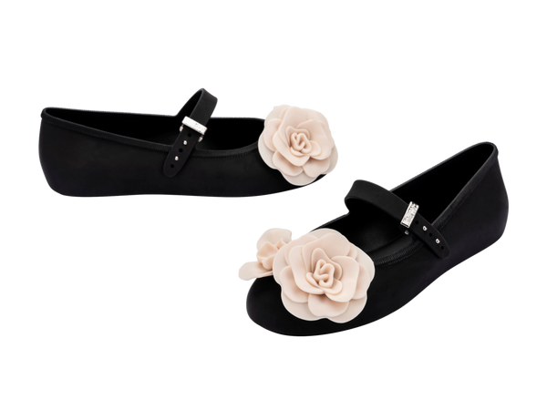 MELISSA SOFT BALLERINA PETALS AD