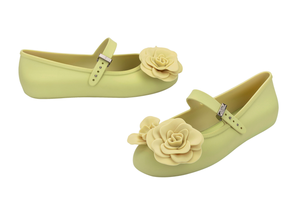 MELISSA SOFT BALLERINA PETALS AD